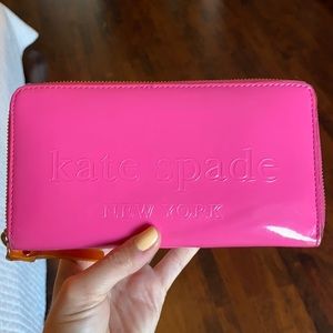 Kate Spade pink zipper wallet